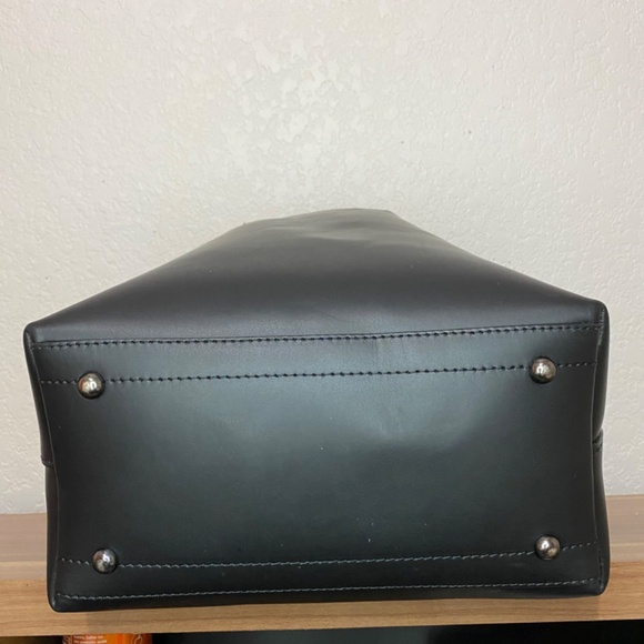 Arya Couture Firenze Hobo Bucket Bag - Picture 8 of 16